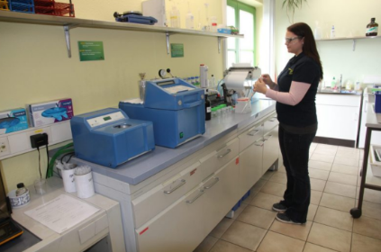 apropos slider image